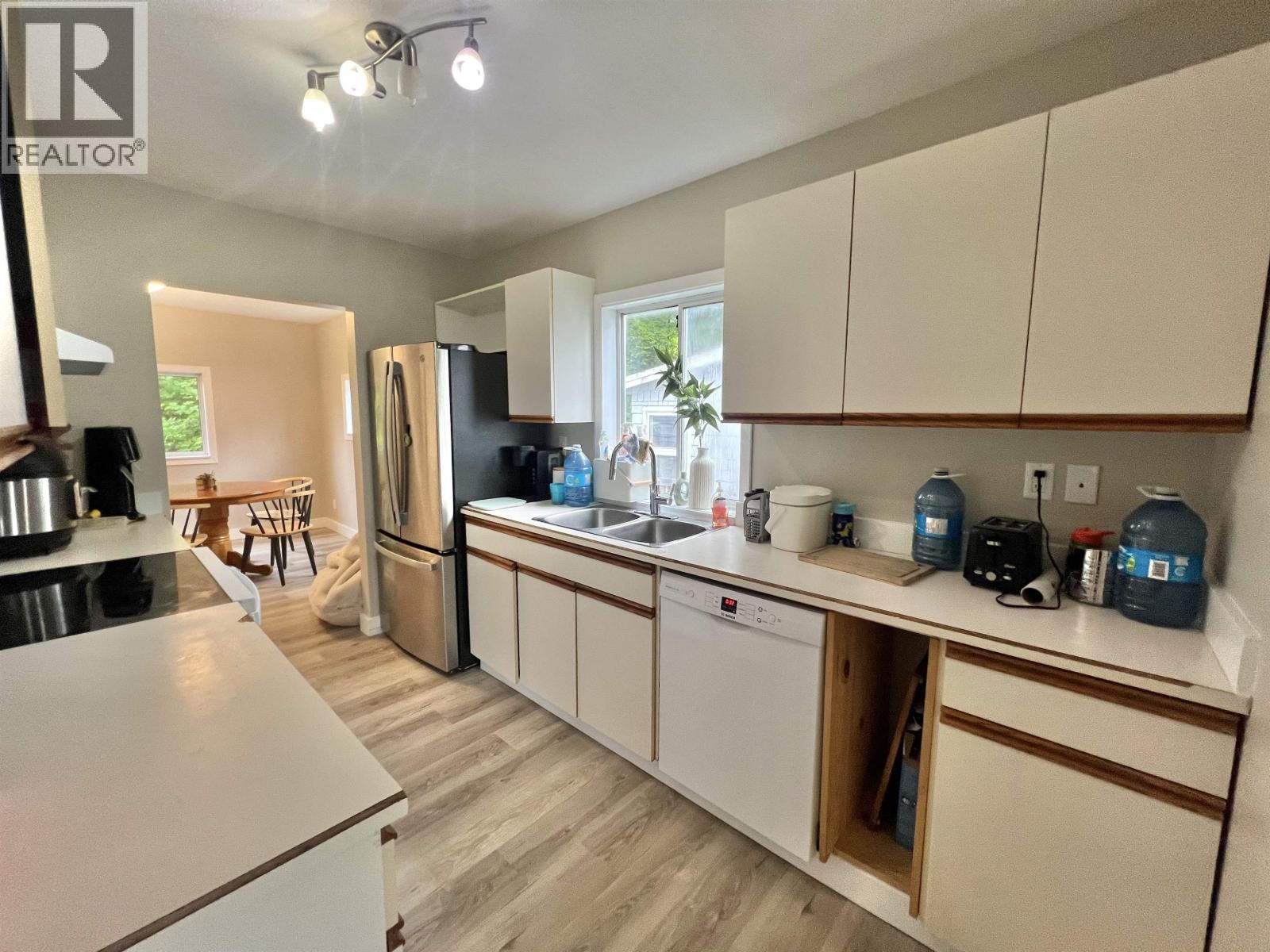 1328 Overlook Street, Prince Rupert, British Columbia  V8J 2C8 - Photo 2 - R3040222