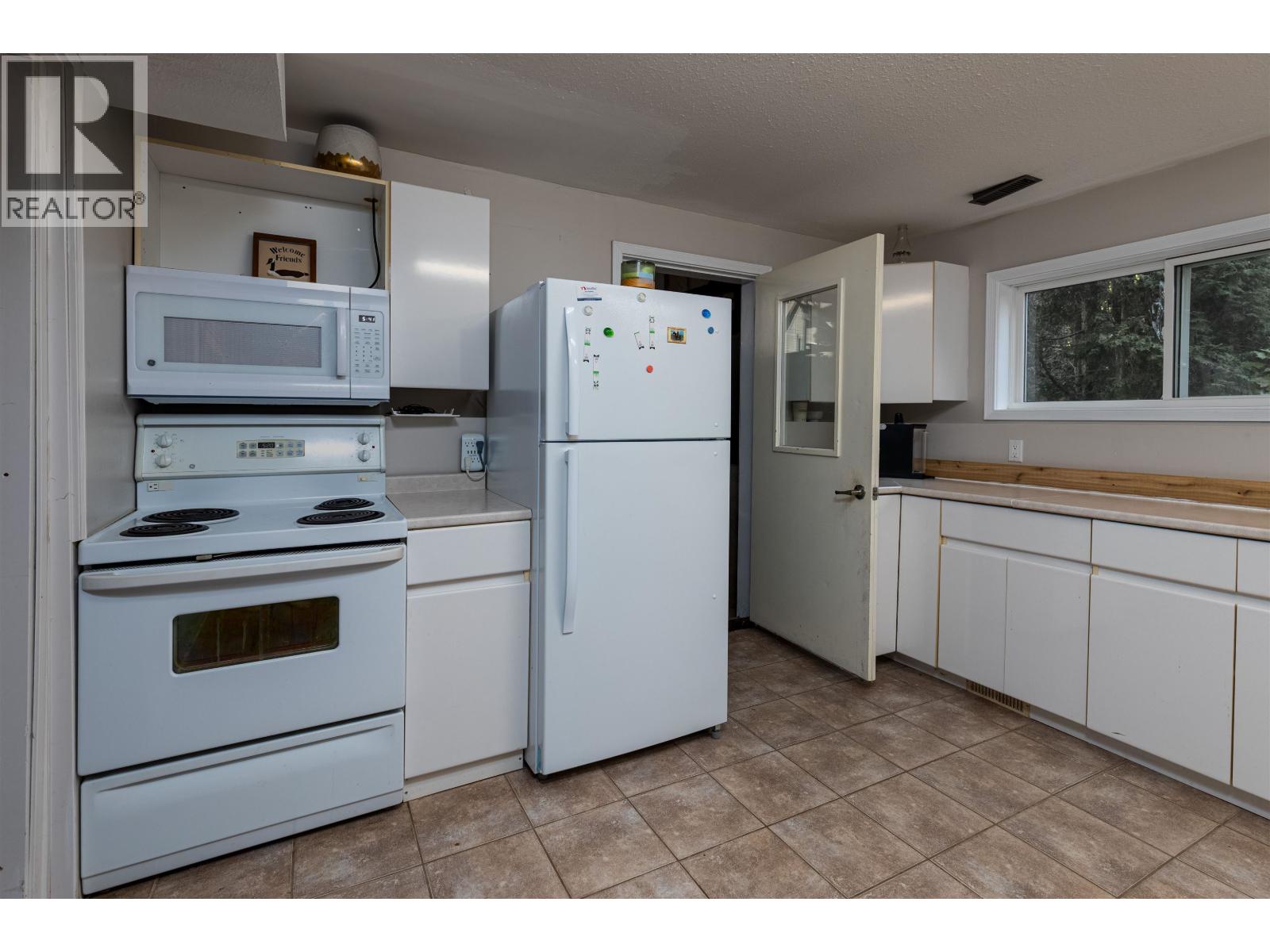 4714 Mcconnell Avenue, Terrace, British Columbia  V8G 2G8 - Photo 12 - R3045386