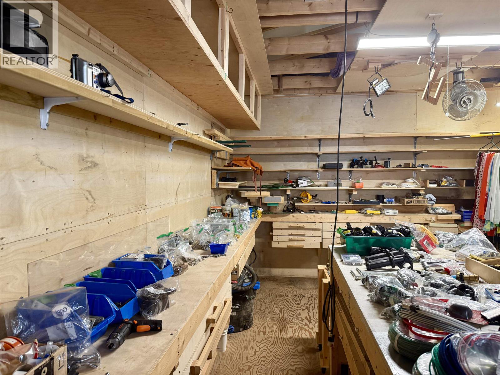 30 Hawk Street, Kitimat, British Columbia  V8C 1N5 - Photo 17 - R3046061