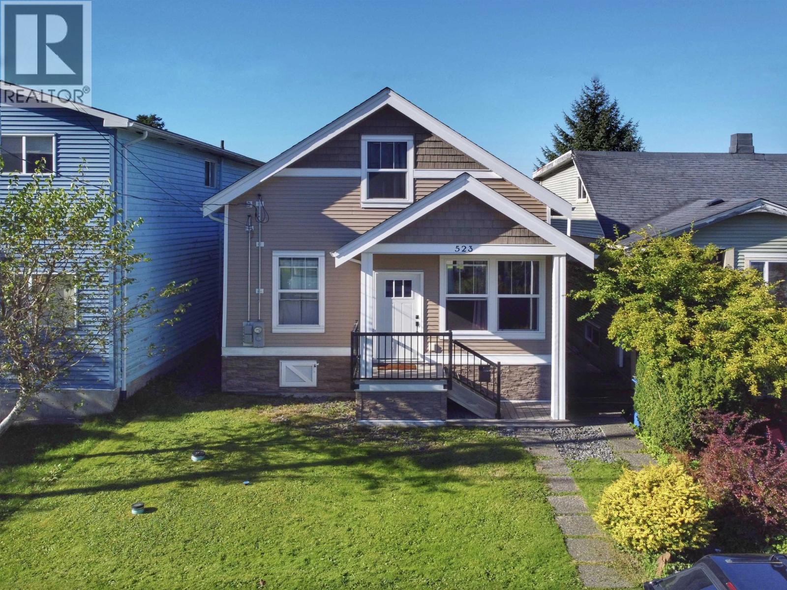 523 E 7th Avenue, Prince Rupert, British Columbia  V8J 2J4 - Photo 2 - R3054435