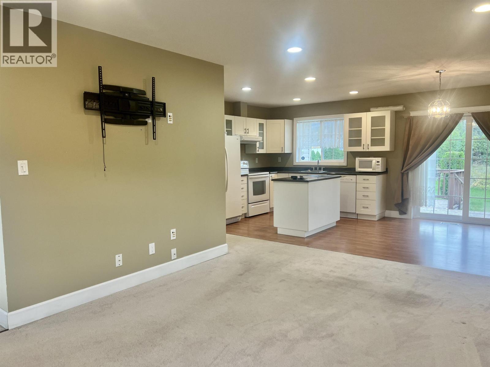 7 Wakita Street, Kitimat, British Columbia  V8C 2S1 - Photo 6 - R3058530