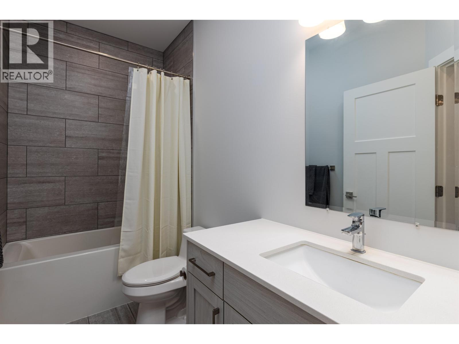 5238 Smith Avenue, Terrace, British Columbia  V8G 0H1 - Photo 8 - R3066040