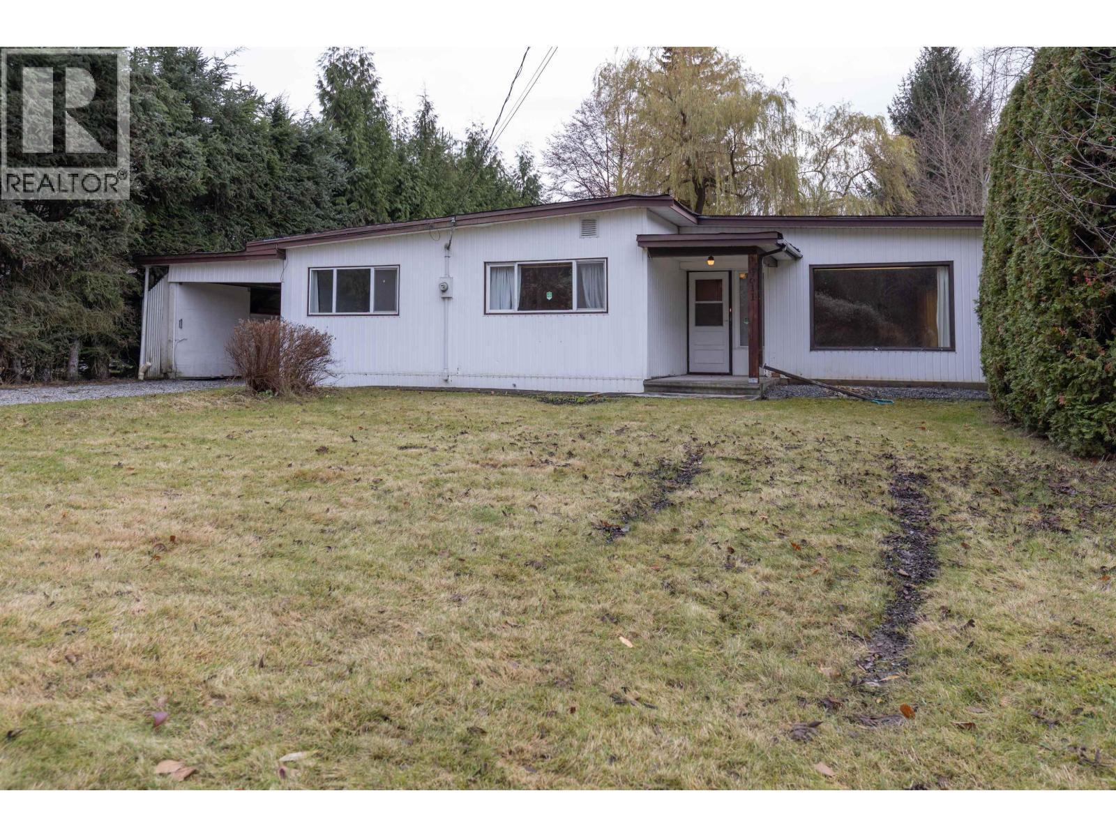 4611 Mcconnell Avenue, Terrace, British Columbia  V8G 2G6 - Photo 2 - R3067608