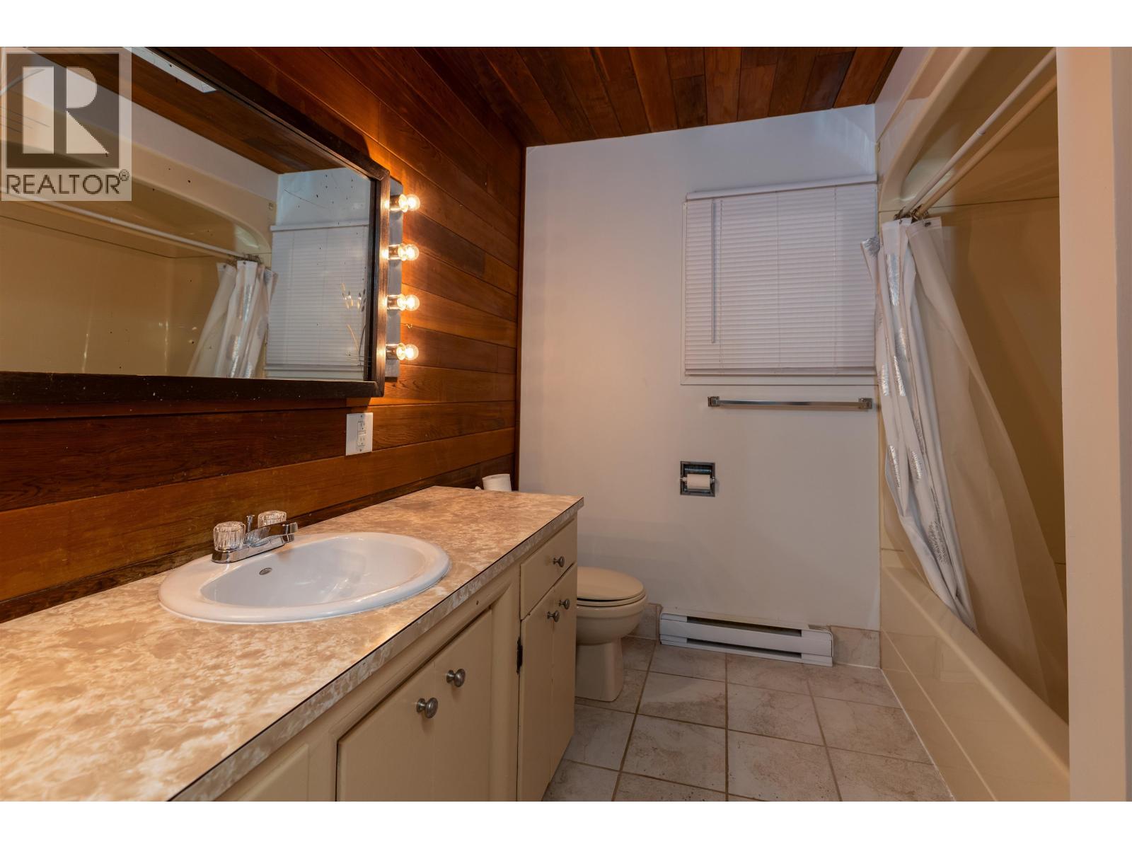 4611 Mcconnell Avenue, Terrace, British Columbia  V8G 2G6 - Photo 8 - R3067608