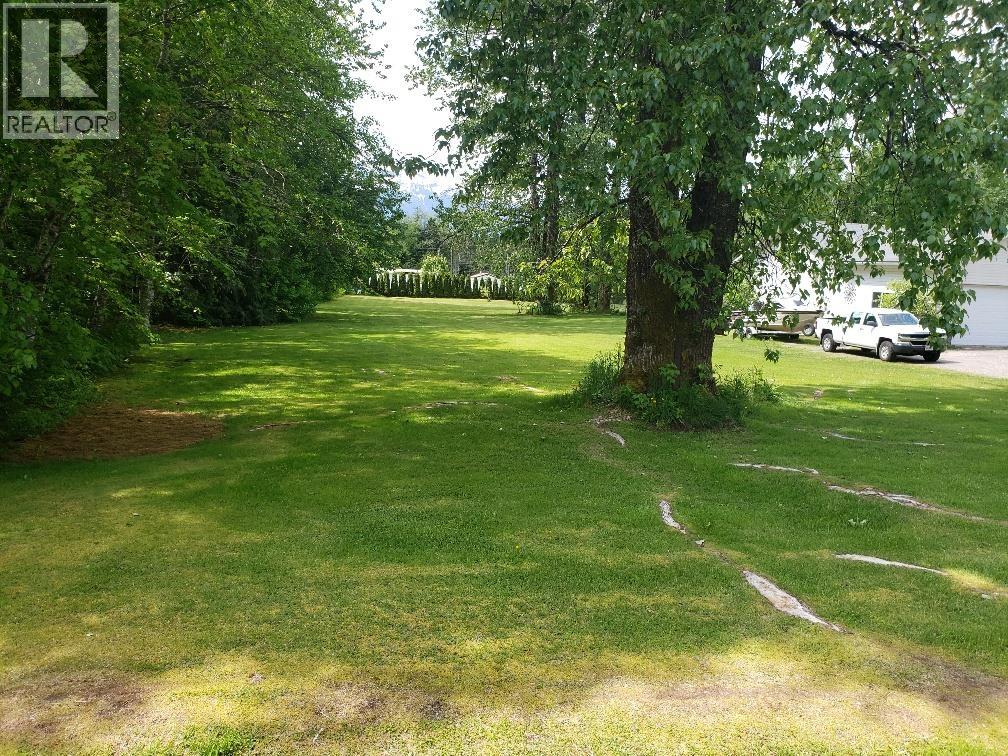 2455 Kreston Street, Terrace, British Columbia  V8G 0G2 - Photo 10 - R3082615