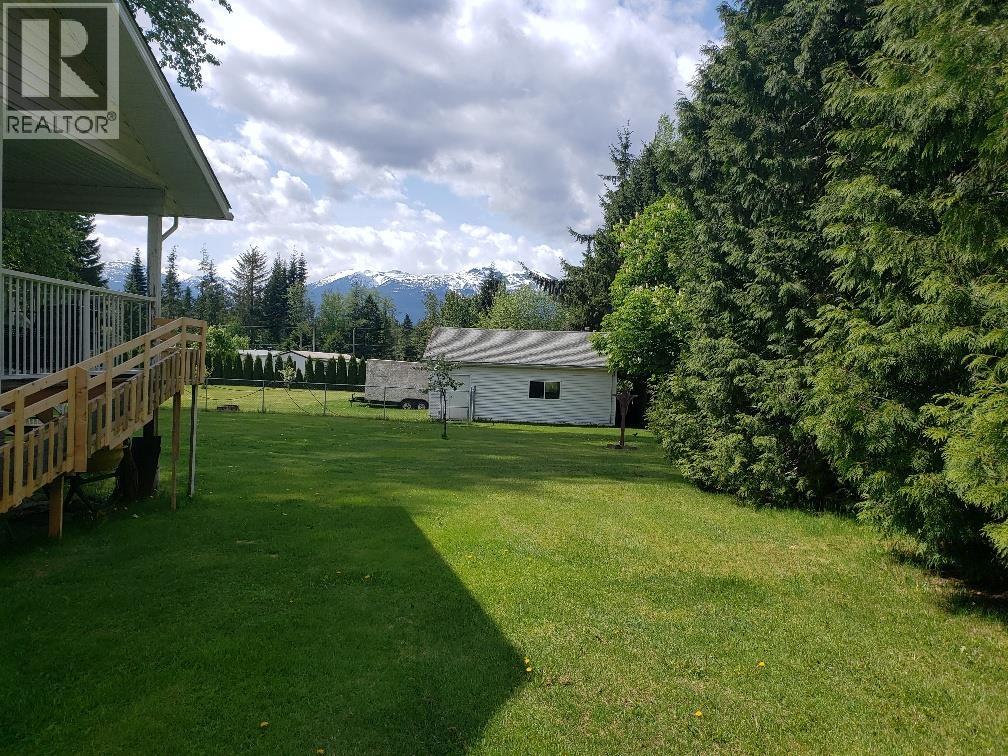 2455 Kreston Street, Terrace, British Columbia  V8G 0G2 - Photo 11 - R3082615