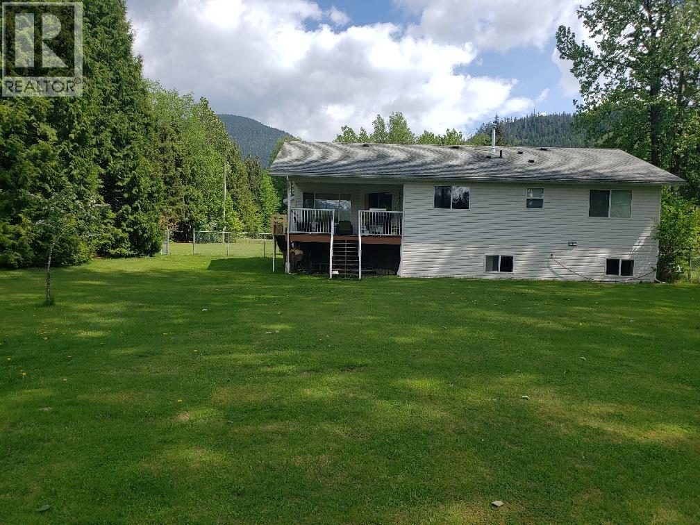 2455 Kreston Street, Terrace, British Columbia  V8G 0G2 - Photo 12 - R3082615