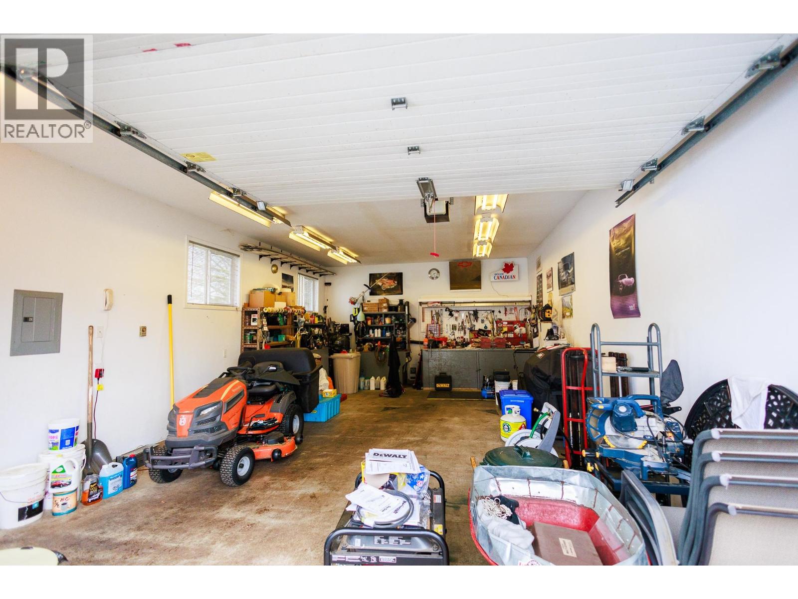 60 Dunn Street, Kitimat, British Columbia  V8C 1C7 - Photo 34 - R3088772