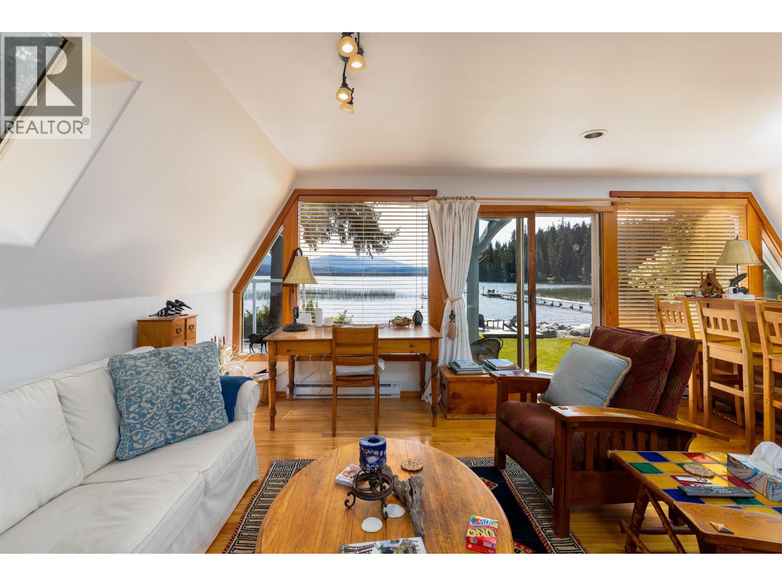 4685 Lakeside Drive, Terrace, British Columbia  V8G 1T1 - Photo 3 - R3090341