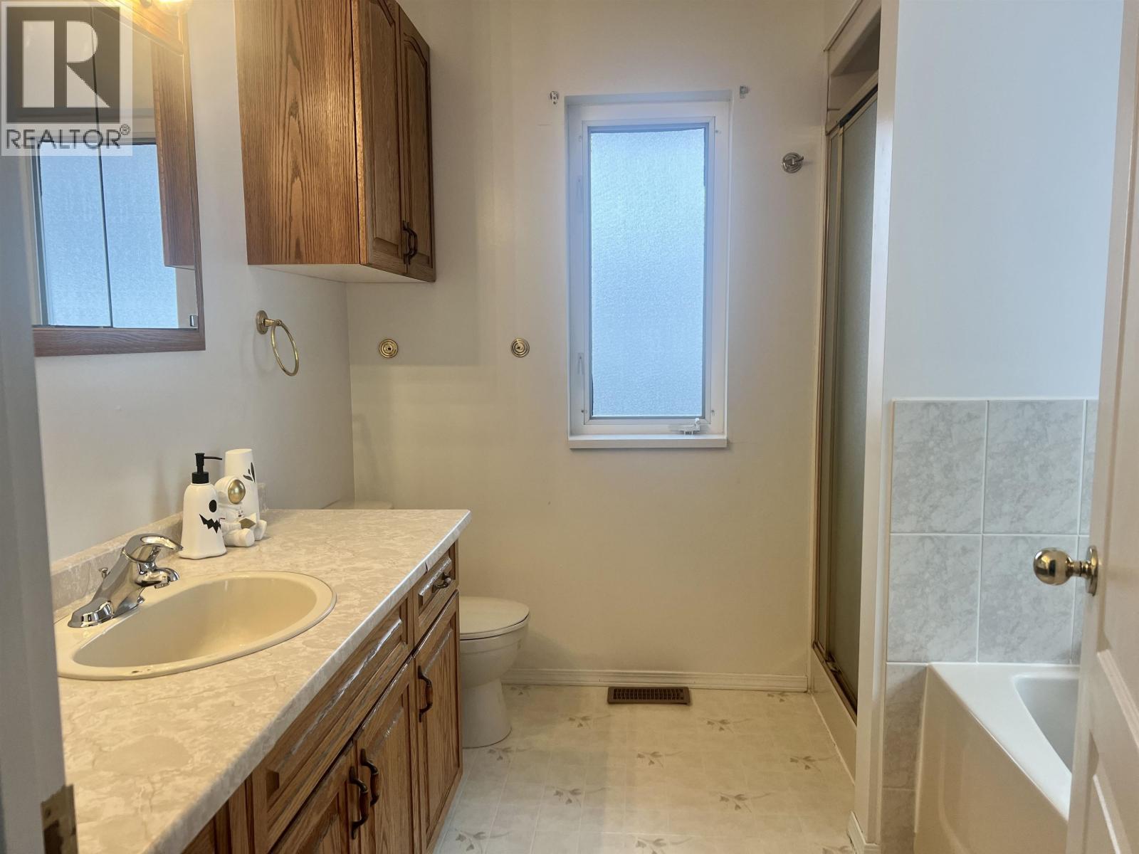 44 Stickney Street, Kitimat, British Columbia  V8C 2R3 - Photo 21 - R3090456