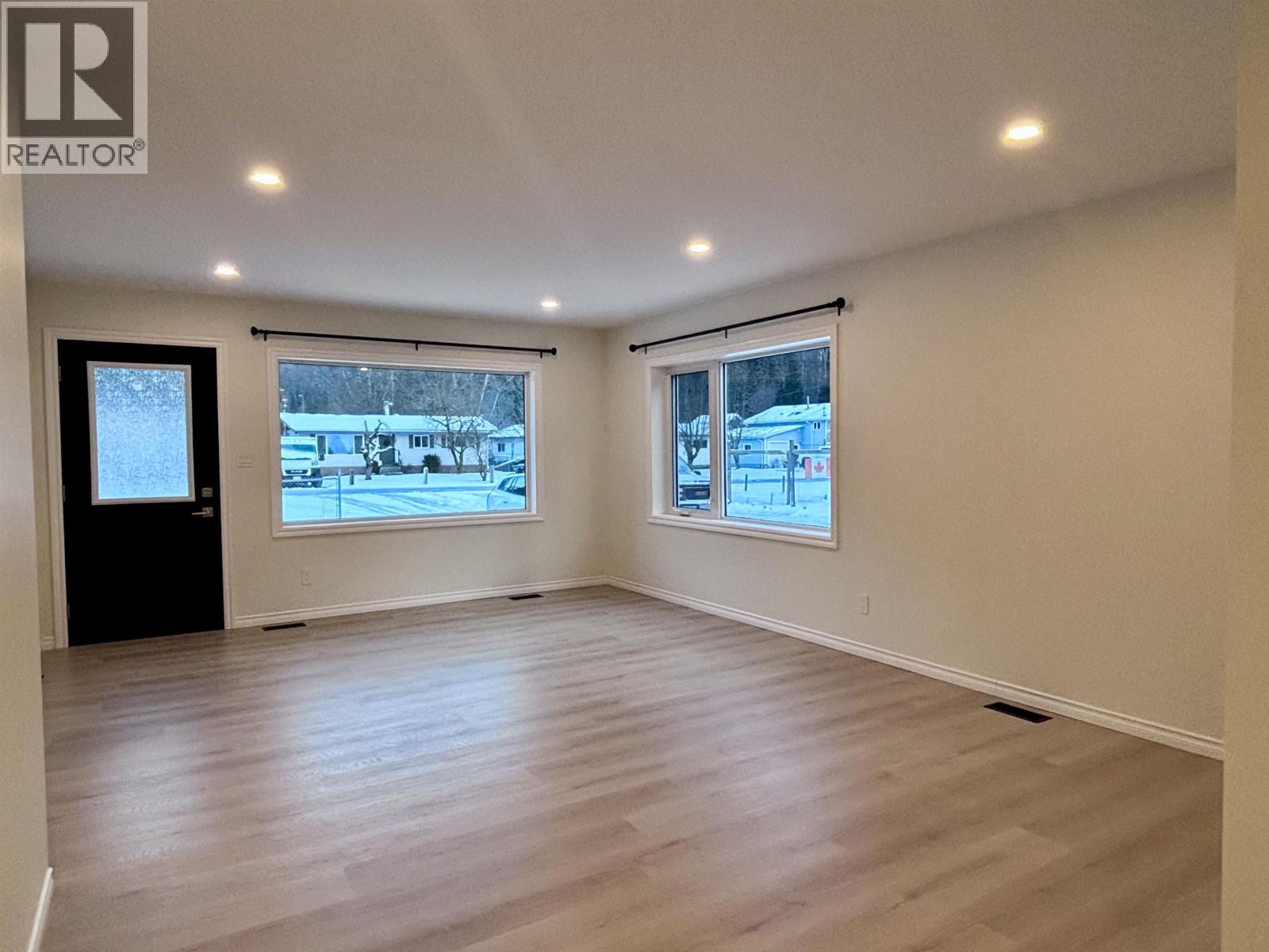 1463 Maple Street, Terrace, British Columbia  V8G 3Z3 - Photo 3 - R3091453