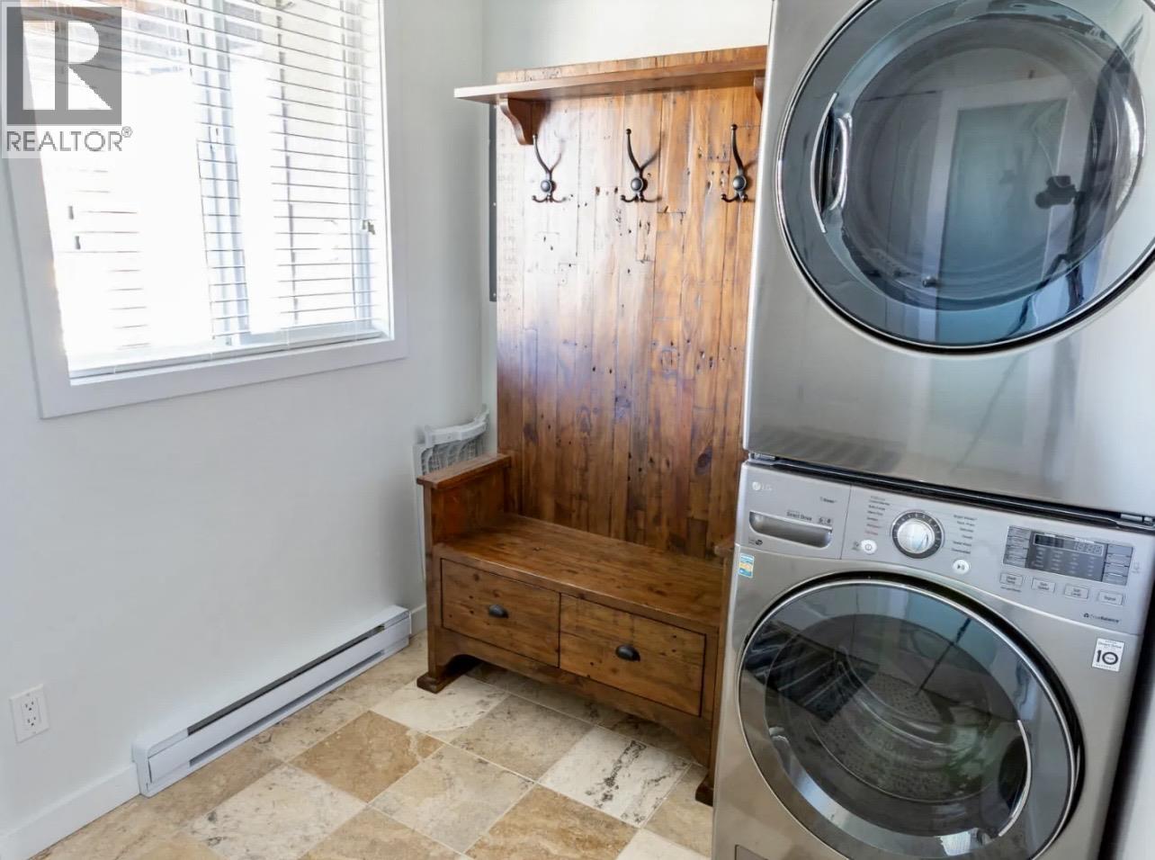 23 Bartholomew Street, Kitimat, British Columbia  V8C 2J6 - Photo 8 - R3091819