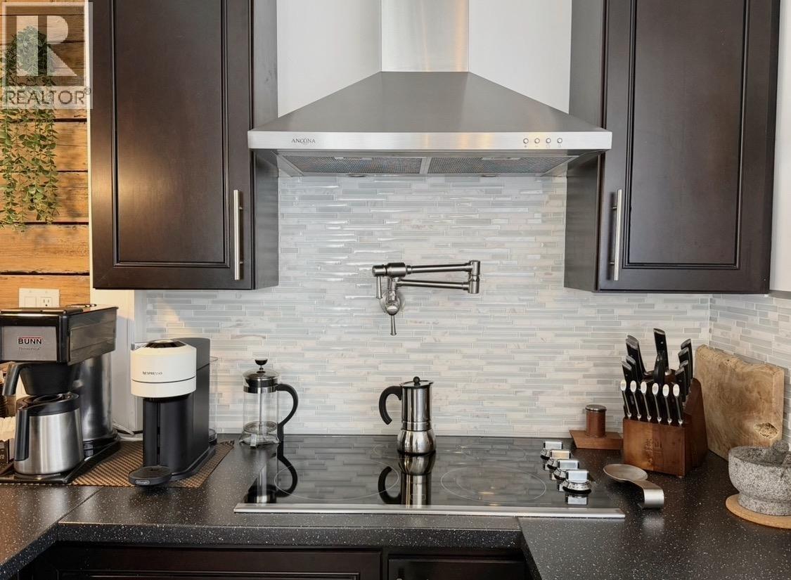 19 Swallow Street, Kitimat, British Columbia  V8C 1K6 - Photo 4 - R3107457