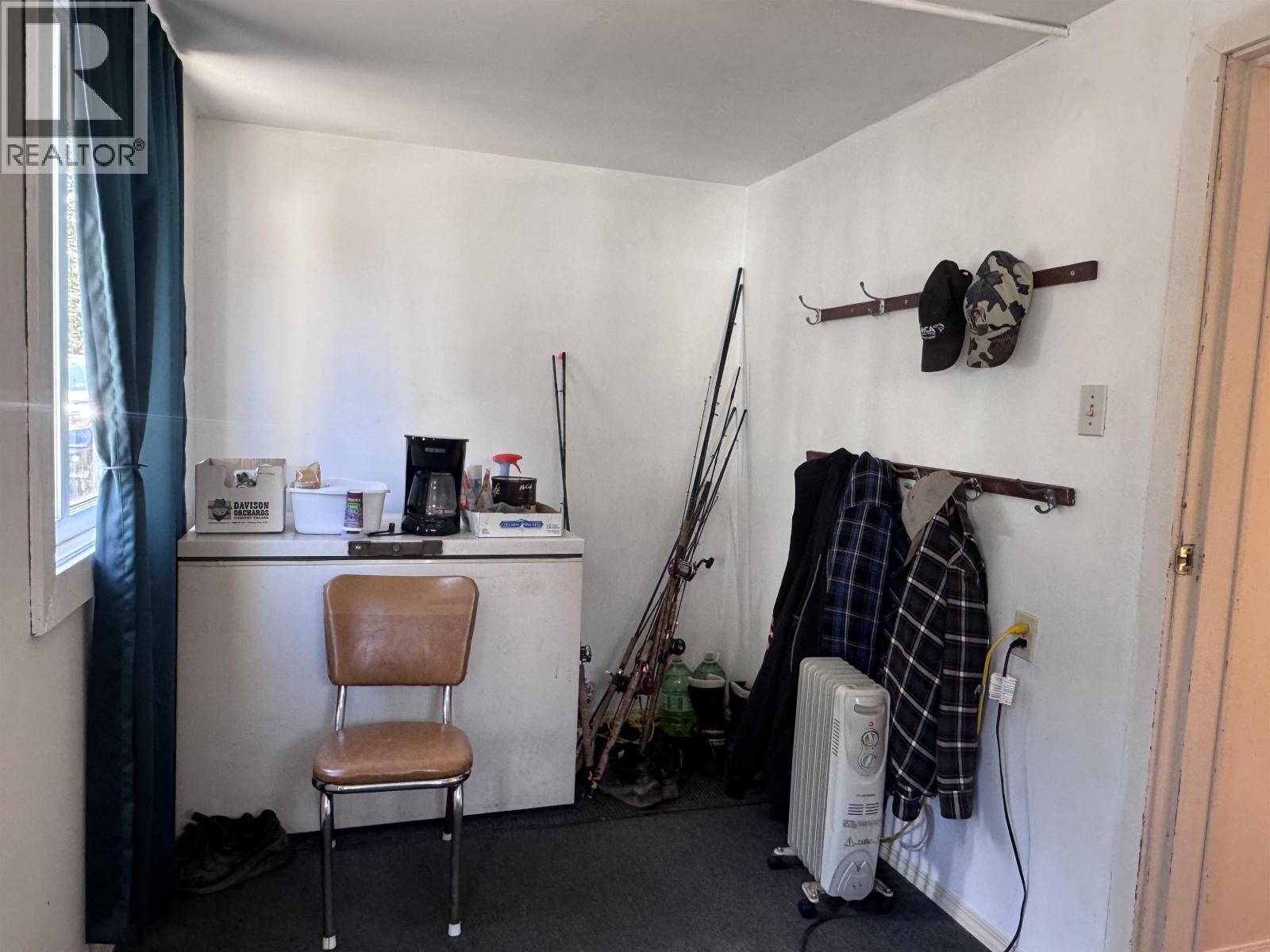 4918 Graham Avenue, Terrace, British Columbia  V8G 1B2 - Photo 2 - R3109657