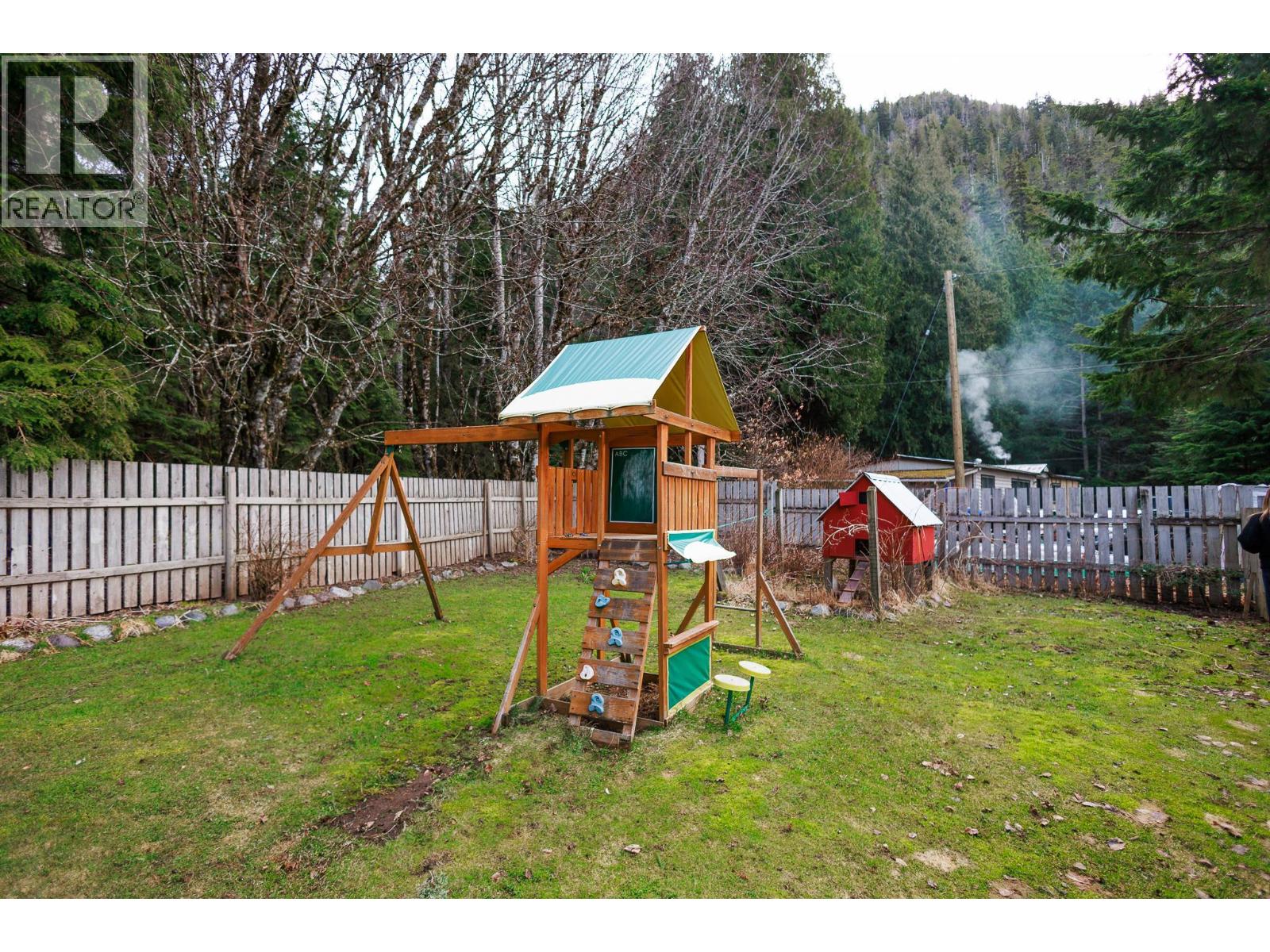 4674 Marten Drive, Terrace, British Columbia  V8G 0A5 - Photo 27 - R3110110