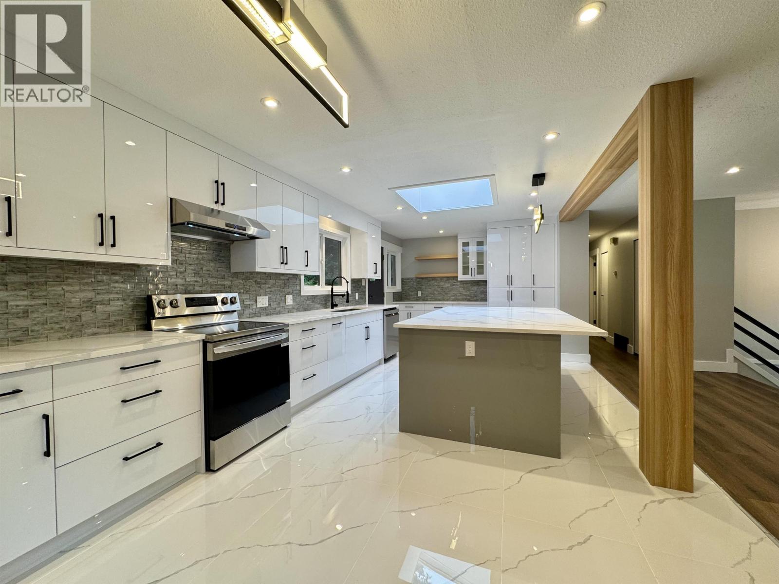 1831 Kootenay Avenue, Prince Rupert, British Columbia  V8J 4A3 - Photo 7 - R3111119