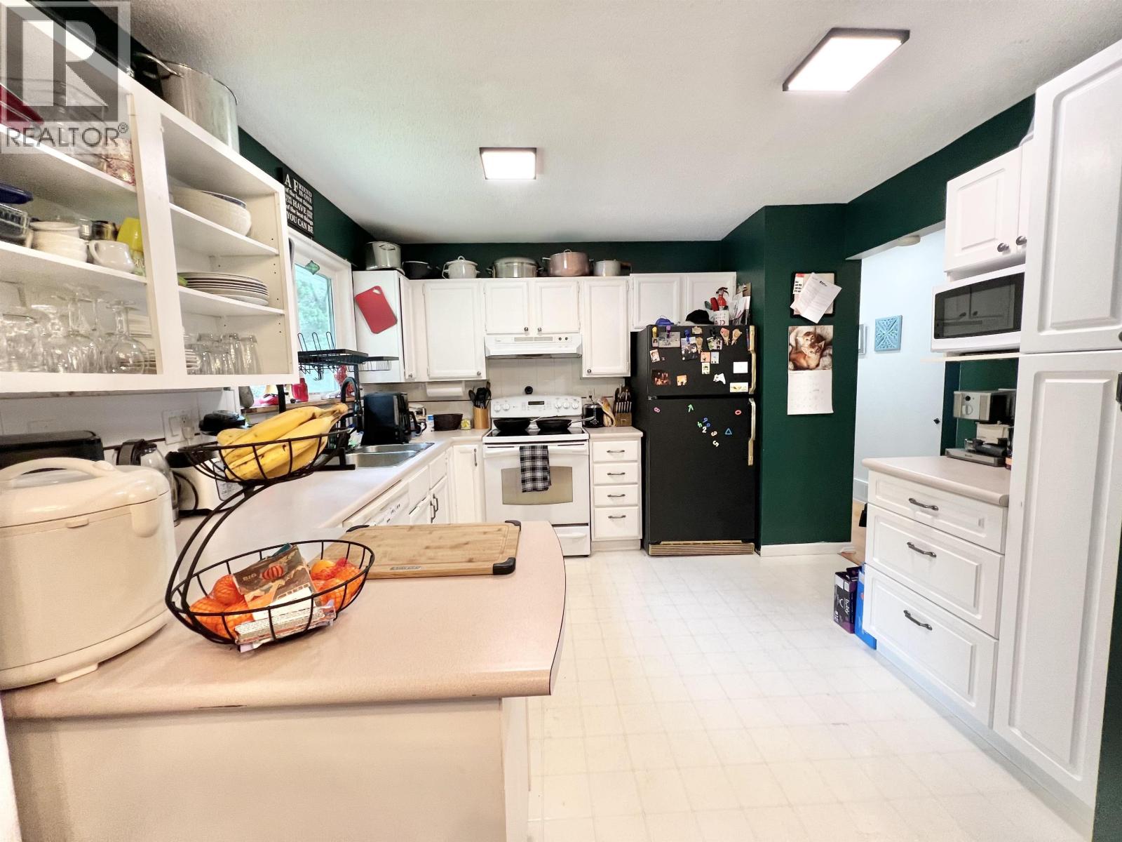 576 Pillsbury Avenue, Prince Rupert, British Columbia  V8J 3Z6 - Photo 2 - R3114060