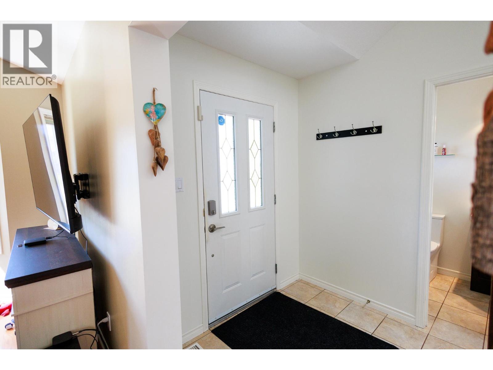 3808 Dejong Crescent, Terrace, British Columbia  V8G 4W6 - Photo 7 - R3114964