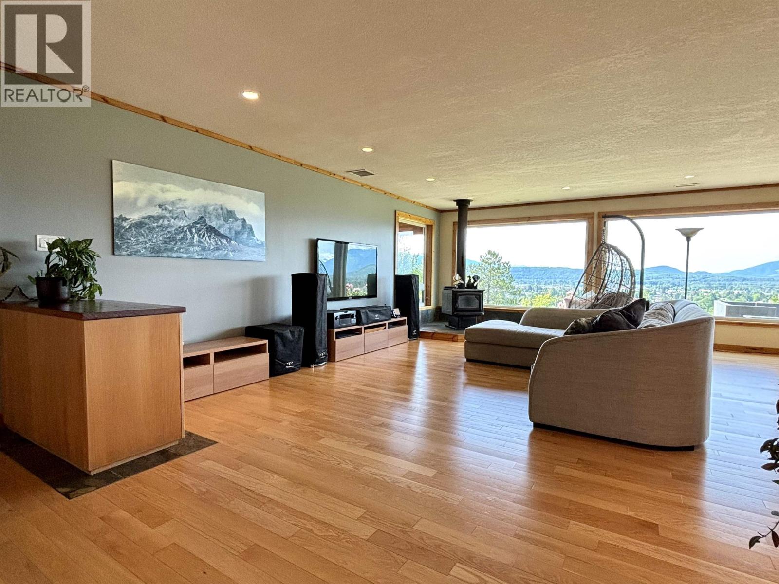 4022 Skoglund Street, Terrace, British Columbia  V8G 2W9 - Photo 4 - R3115803