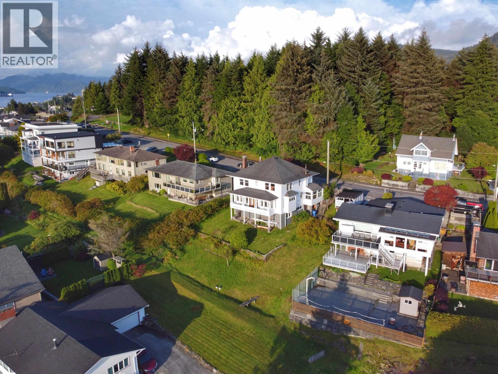 2150 Atlin Avenue, Prince Rupert, British Columbia  V8J 1G1 - Photo 2 - R3121360