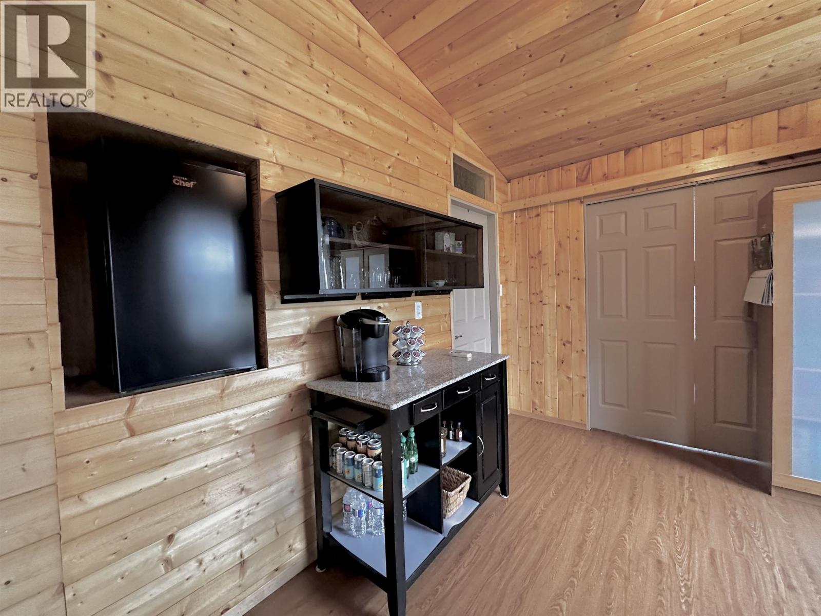 2605 1st Avenue, Terrace, British Columbia  V8G 0G2 - Photo 17 - R3122178