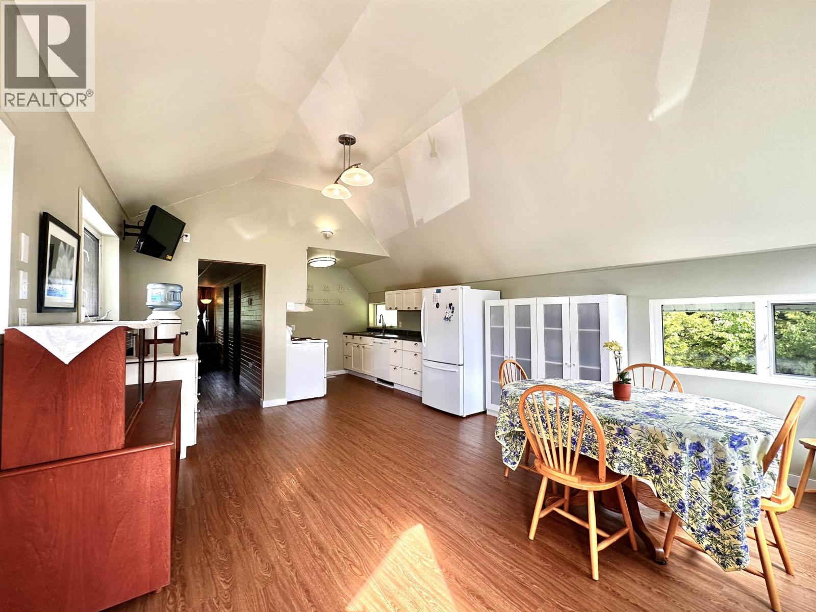 2605 1st Avenue, Terrace, British Columbia  V8G 0G2 - Photo 2 - R3122178