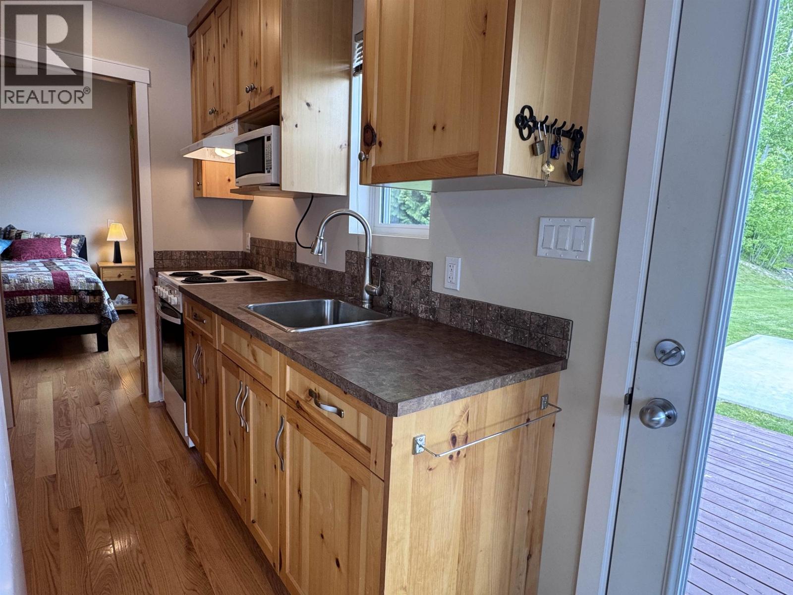 1440 Westside Road, Lakelse Lake, British Columbia  V8G 4B8 - Photo 11 - R3122478