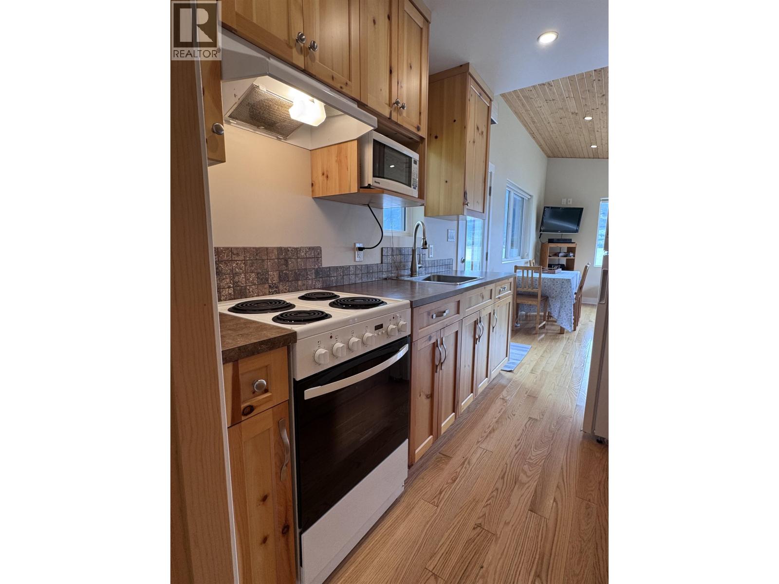 1440 Westside Road, Lakelse Lake, British Columbia  V8G 4B8 - Photo 9 - R3122478