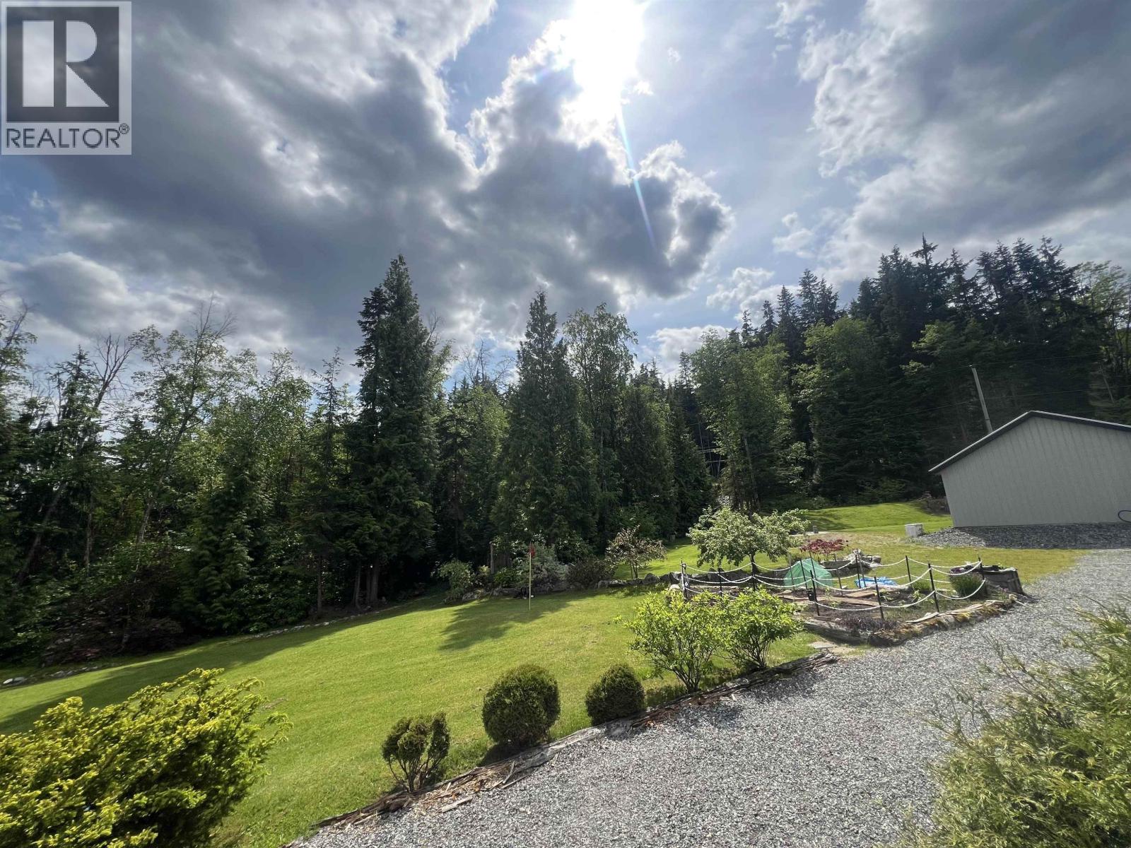 2240 Catt Point Road, Terrace, British Columbia  V0V 0V0 - Photo 10 - R3132553