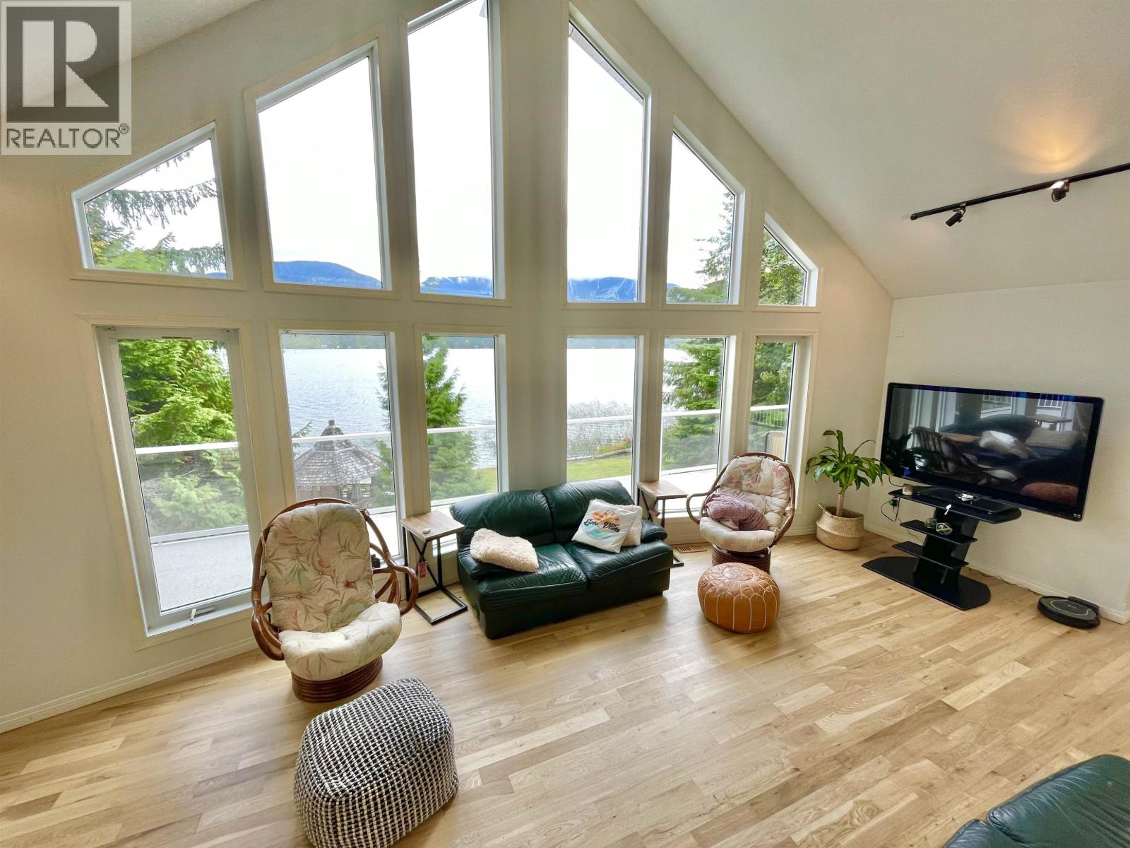 2240 Catt Point Road, Terrace, British Columbia  V0V 0V0 - Photo 4 - R3132553