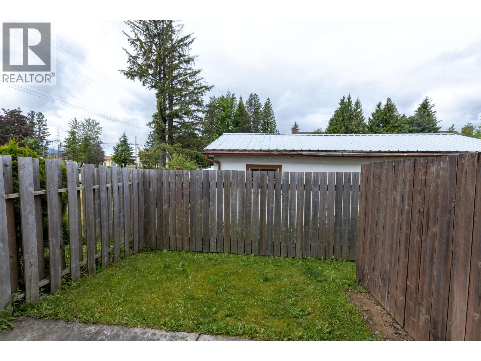 101 4822 Lazelle Avenue, Terrace, British Columbia  V8G 1T4 - Photo 12 - R3134500