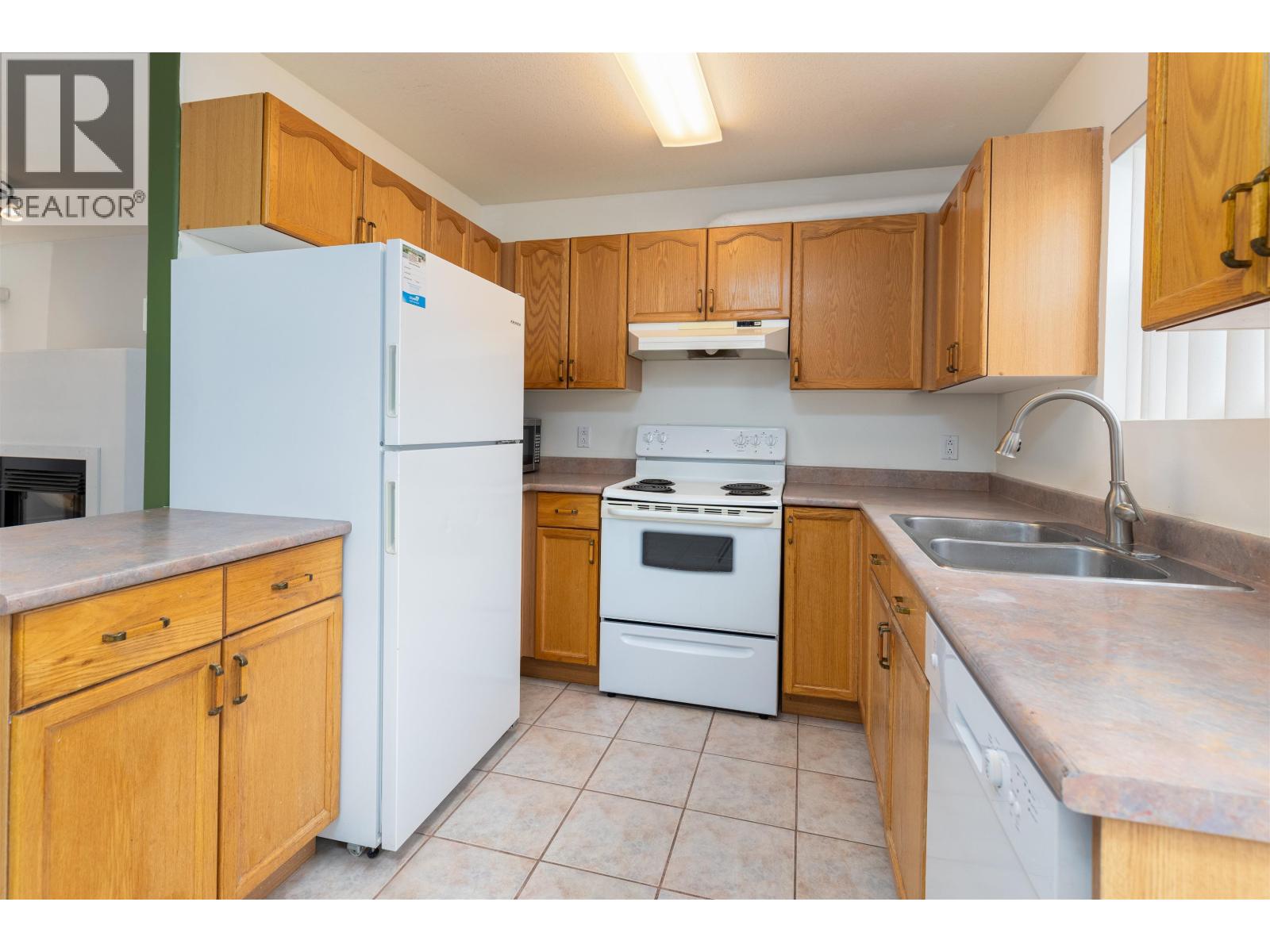 101 4822 Lazelle Avenue, Terrace, British Columbia  V8G 1T4 - Photo 5 - R3134500