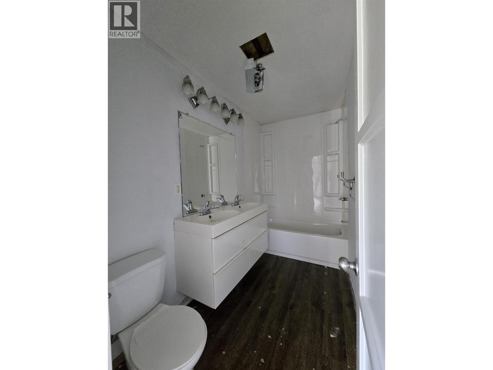 1653 Gyrfalcon Avenue, Kitimat, British Columbia  V8C 1N7 - Photo 6 - R3136615