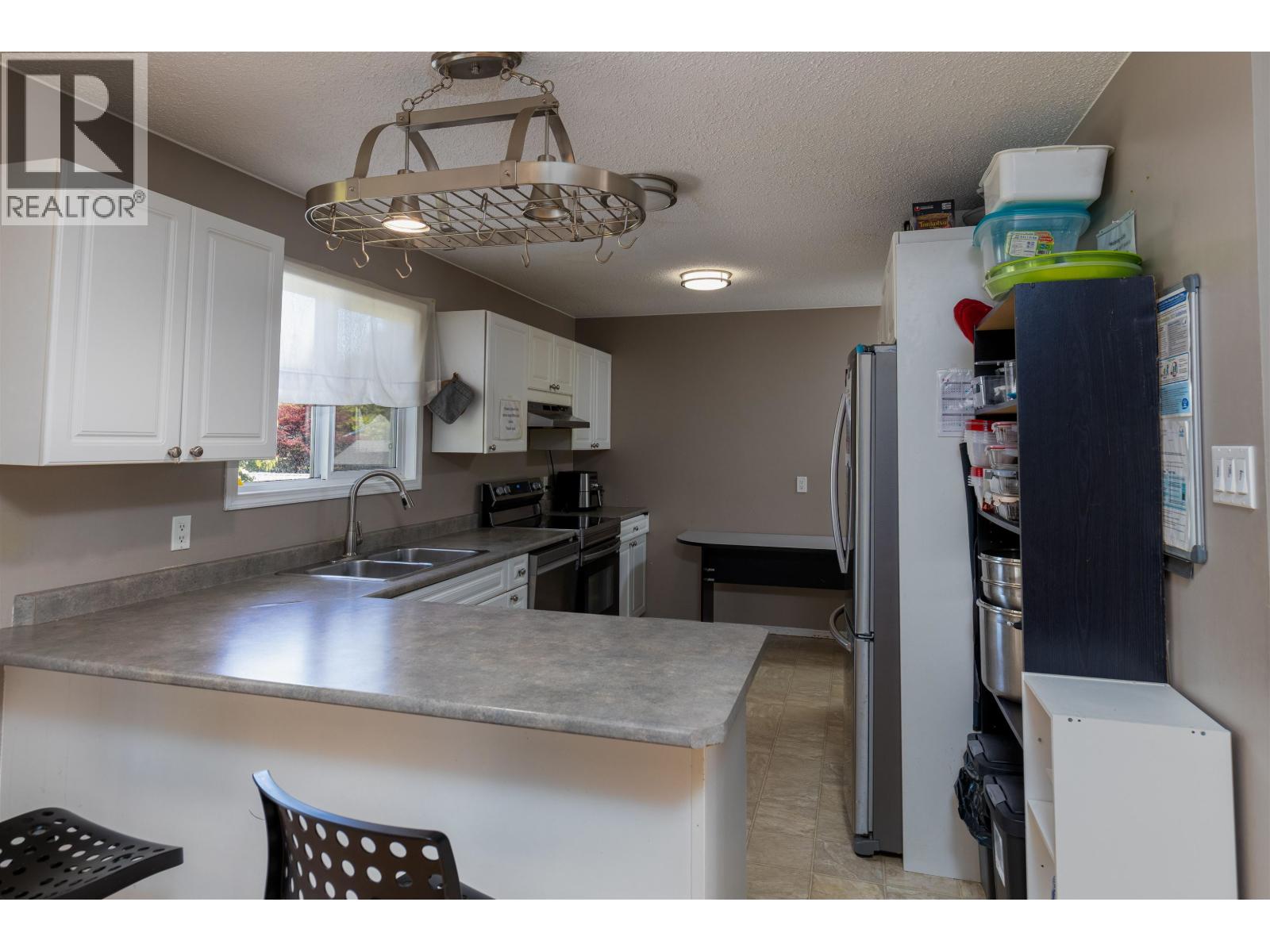 4920 Lazelle Avenue, Terrace, British Columbia  V8G 1T7 - Photo 3 - R3138299