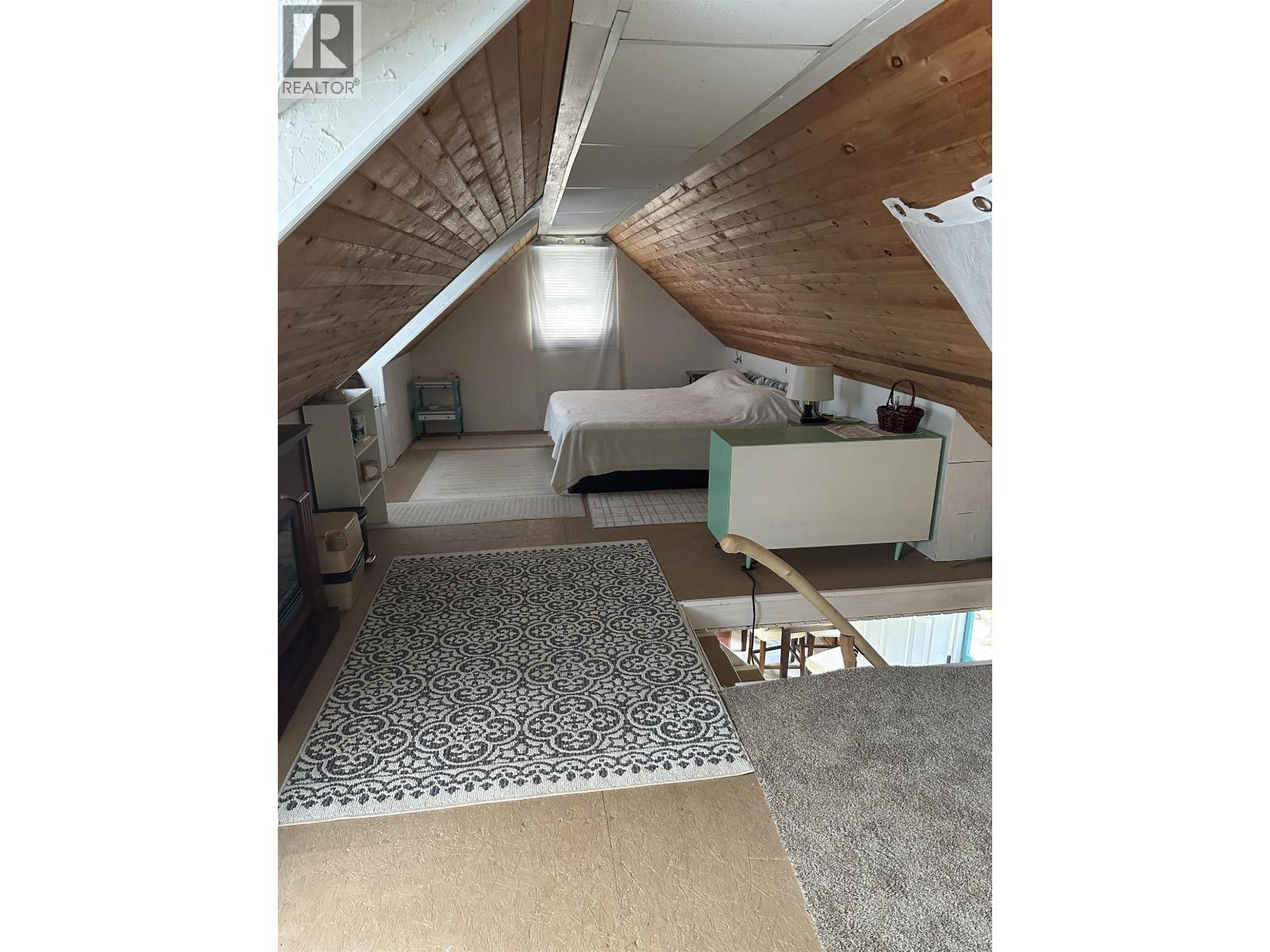2878 Squirrel Point Road, Lakelse Lake, British Columbia  V8G 1R1 - Photo 14 - R3138448