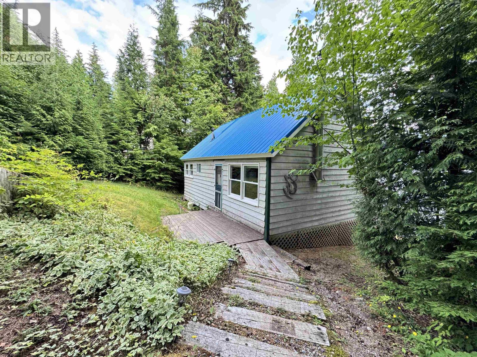 2878 Squirrel Point Road, Lakelse Lake, British Columbia  V8G 1R1 - Photo 26 - R3138448