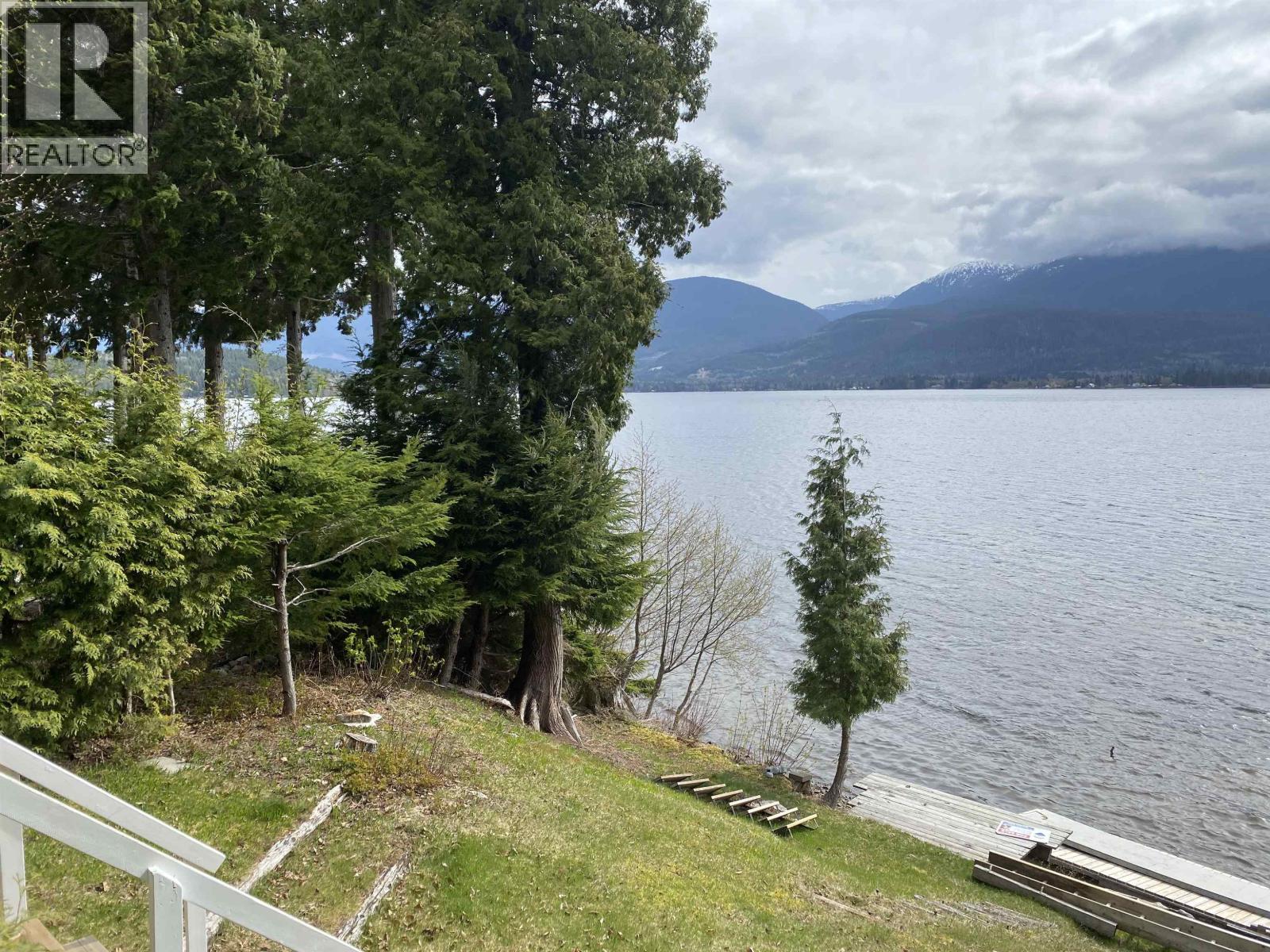 2878 Squirrel Point Road, Lakelse Lake, British Columbia  V8G 1R1 - Photo 30 - R3138448