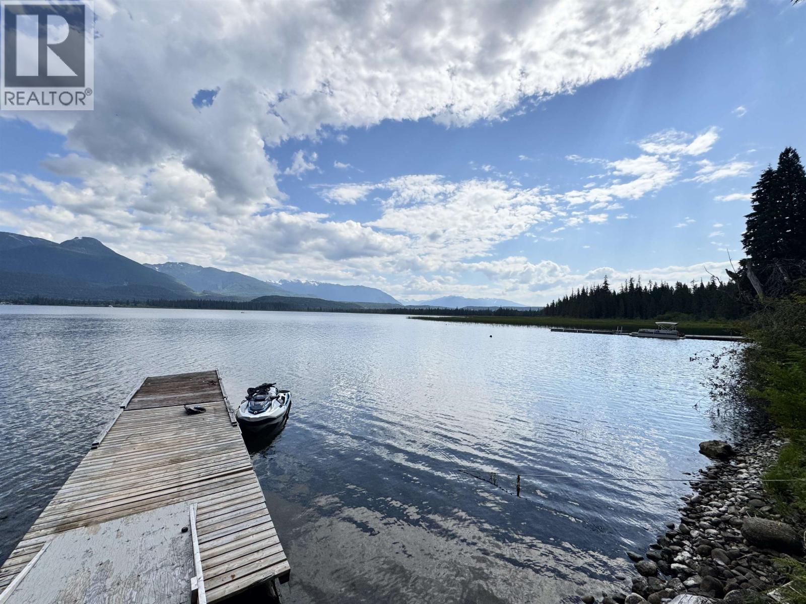 2878 Squirrel Point Road, Lakelse Lake, British Columbia  V8G 1R1 - Photo 32 - R3138448