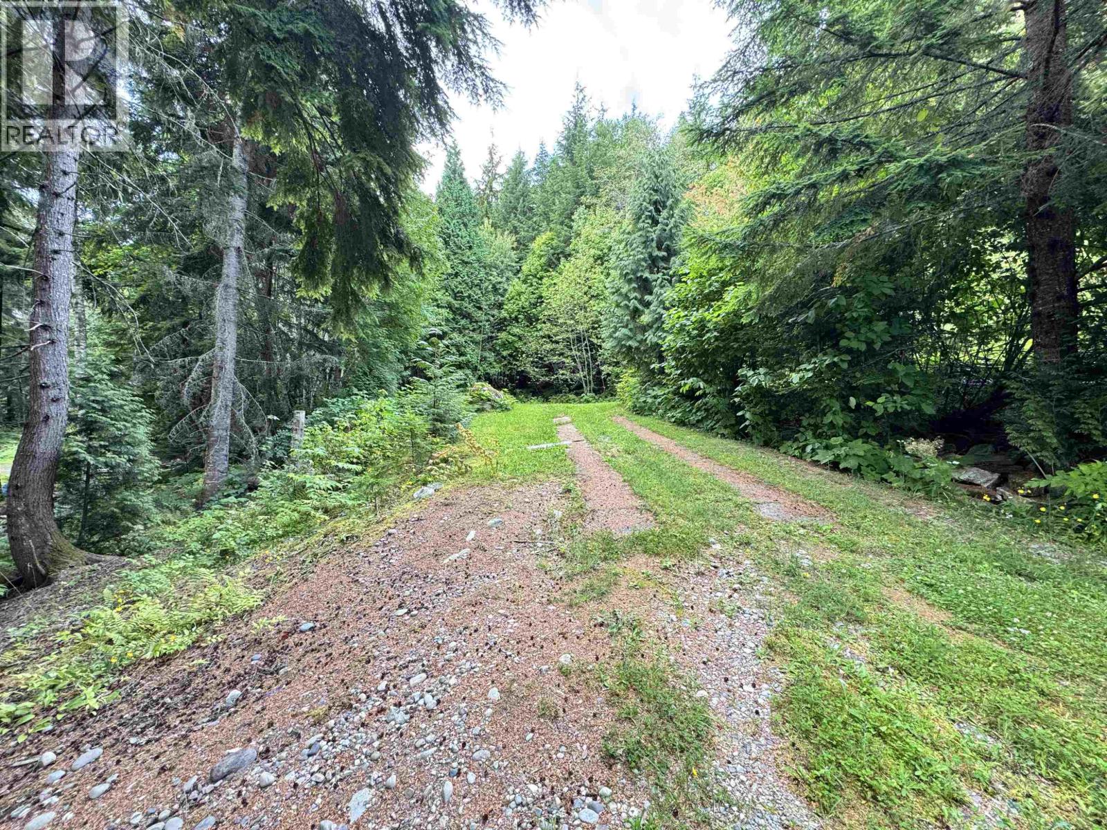 2878 Squirrel Point Road, Lakelse Lake, British Columbia  V8G 1R1 - Photo 34 - R3138448