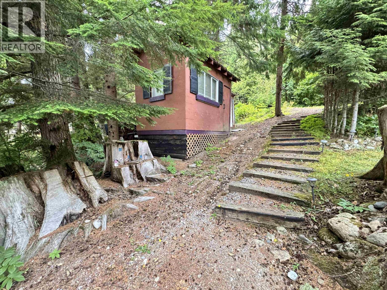 2878 Squirrel Point Road, Lakelse Lake, British Columbia  V8G 1R1 - Photo 35 - R3138448