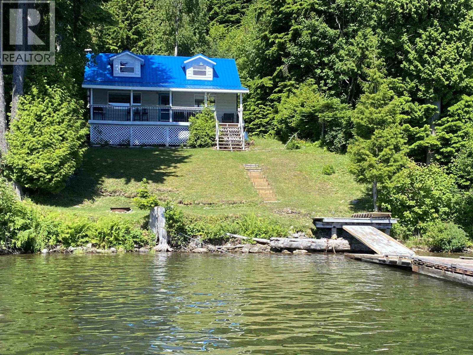 2878 Squirrel Point Road, Lakelse Lake, British Columbia  V8G 1R1 - Photo 5 - R3138448