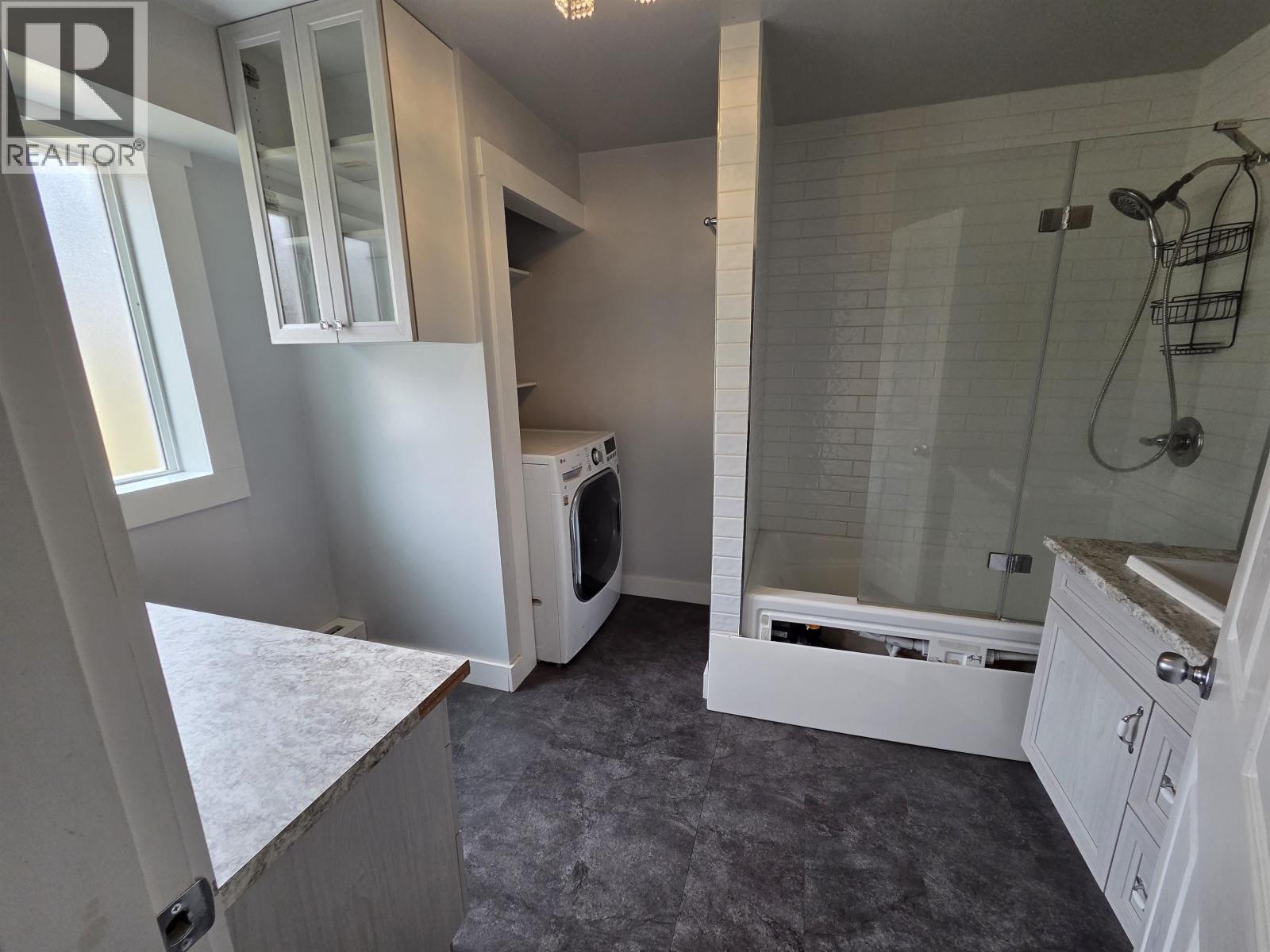 2434 Kroyer Street, Terrace, British Columbia  V8G 0G2 - Photo 9 - R3140271