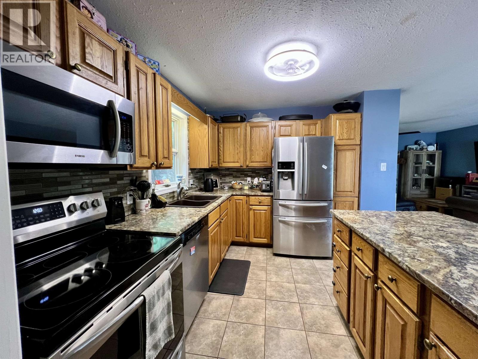 3308 Johnstone Street, Terrace, British Columbia  V8G 4W7 - Photo 6 - R3140953