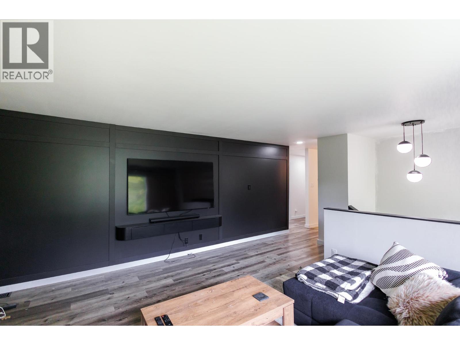 3292 Kofoed Drive, Thornhill, British Columbia  V8G 3P7 - Photo 3 - R3144533