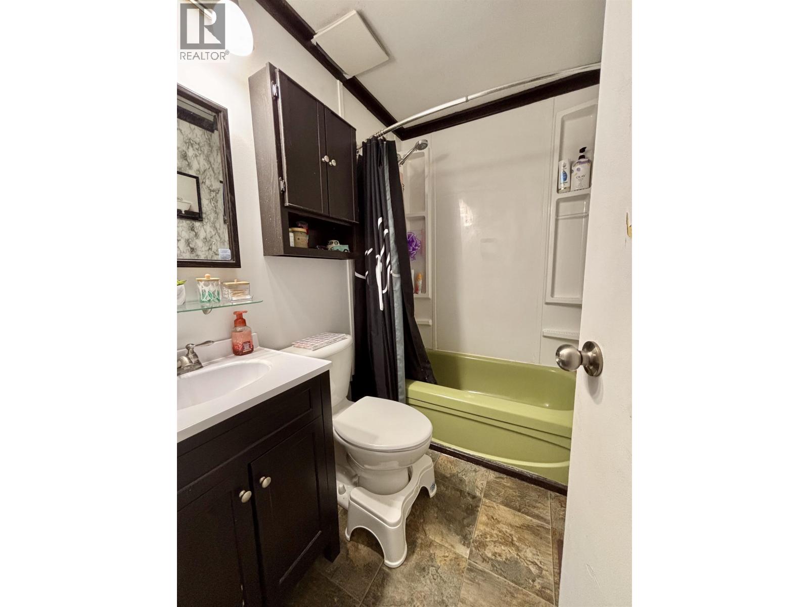 75 Finch Street, Kitimat, British Columbia  V8C 1T1 - Photo 11 - R3147402