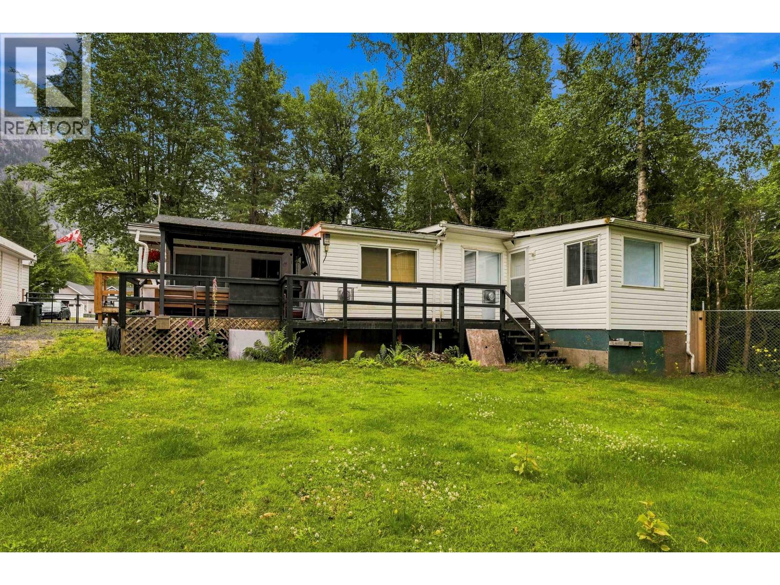 2945 Thornhill Street, Terrace, British Columbia  V8G 5A1 - Photo 29 - R3148832