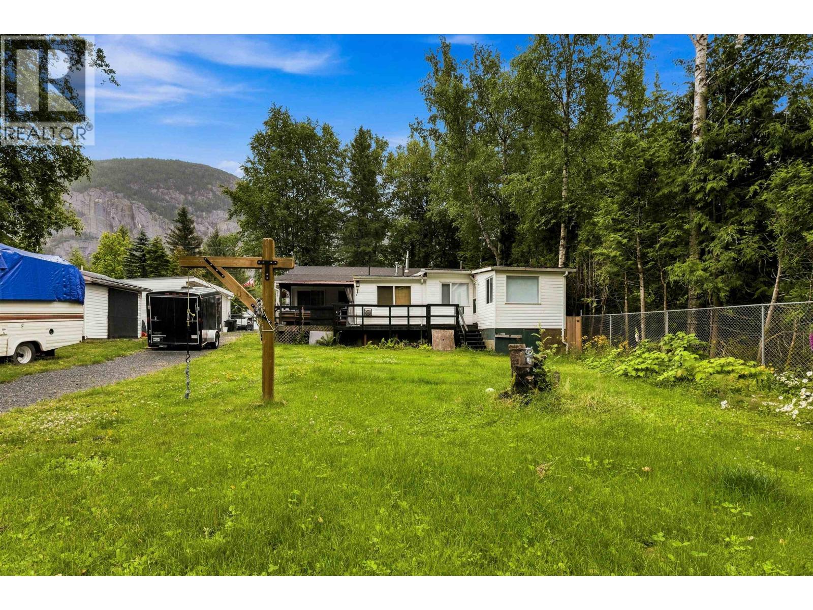 2945 Thornhill Street, Terrace, British Columbia  V8G 5A1 - Photo 32 - R3148832