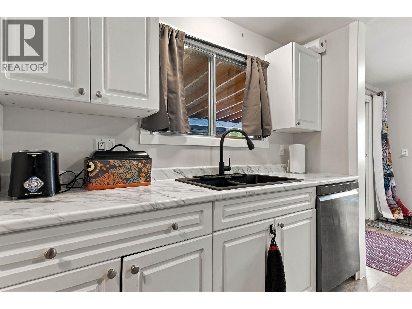 2945 Thornhill Street, Terrace, British Columbia  V8G 5A1 - Photo 4 - R3148832