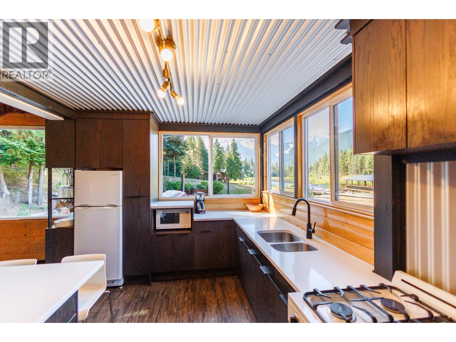20519 16 Highway, Terrace, British Columbia  V0J 1G0 - Photo 9 - R3150162