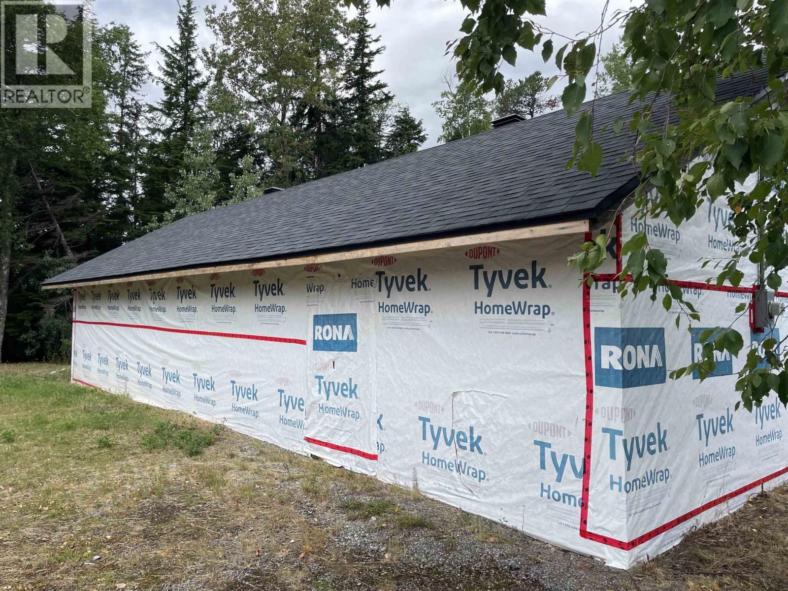 3957 Simpson Crescent, Terrace, British Columbia  V8G 3M1 - Photo 2 - R3151378